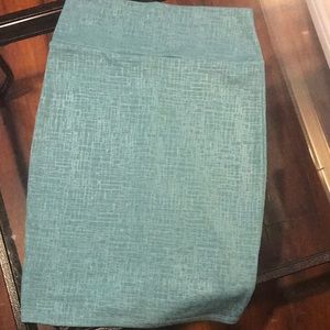 Small lularoe Cassie skirt